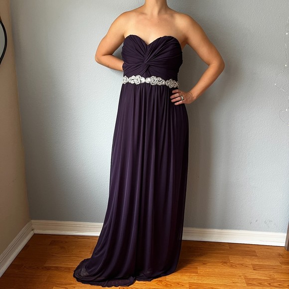City Triangles Strapless Purple Maxi Formal Gown Size 15 - Picture 1 of 13